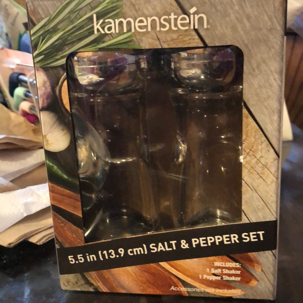 Salt & Pepper Set